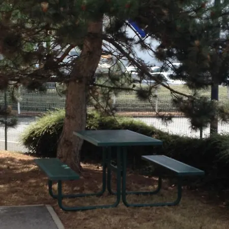 Hotel Premiere Classe *