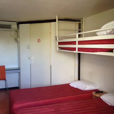 Hotel Premiere Classe *