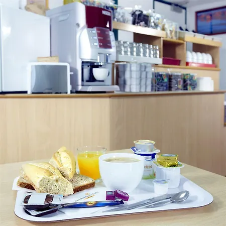 Hotel Premiere Classe *