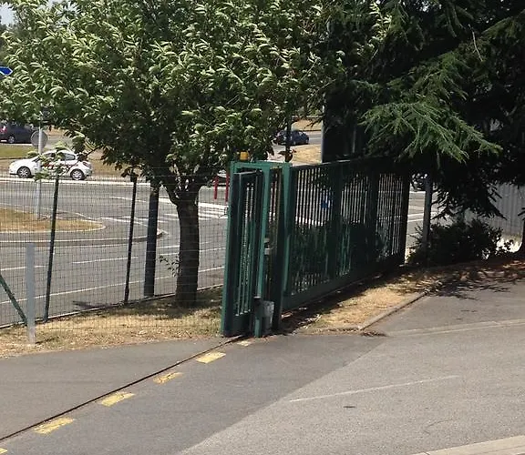 Premiere Classe Hotel *