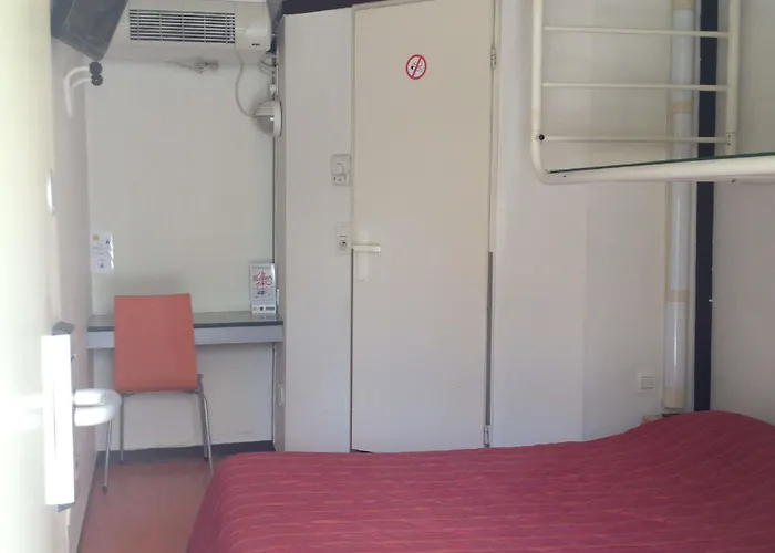 Premiere Classe Hotel *